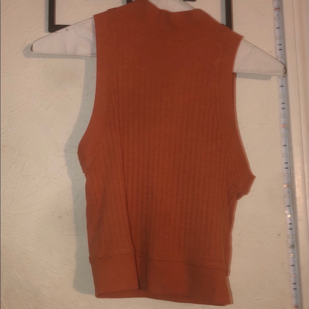 Crop top Burnt orange no sleeves